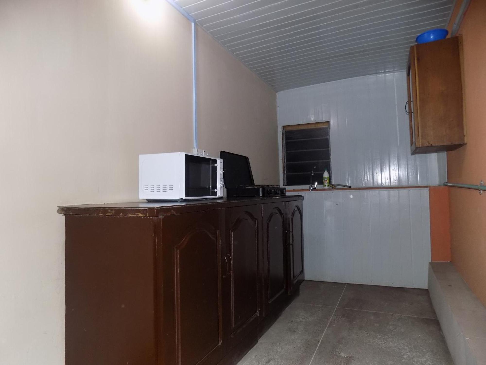 Posh Apartments And Hotel Ikeja Phòng bức ảnh