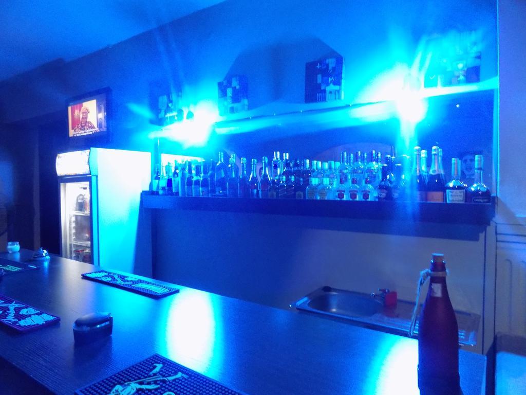 Posh Apartments And Hotel Ikeja Ngoại thất bức ảnh