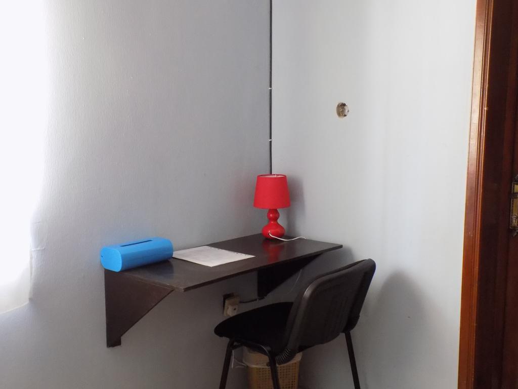 Posh Apartments And Hotel Ikeja Ngoại thất bức ảnh