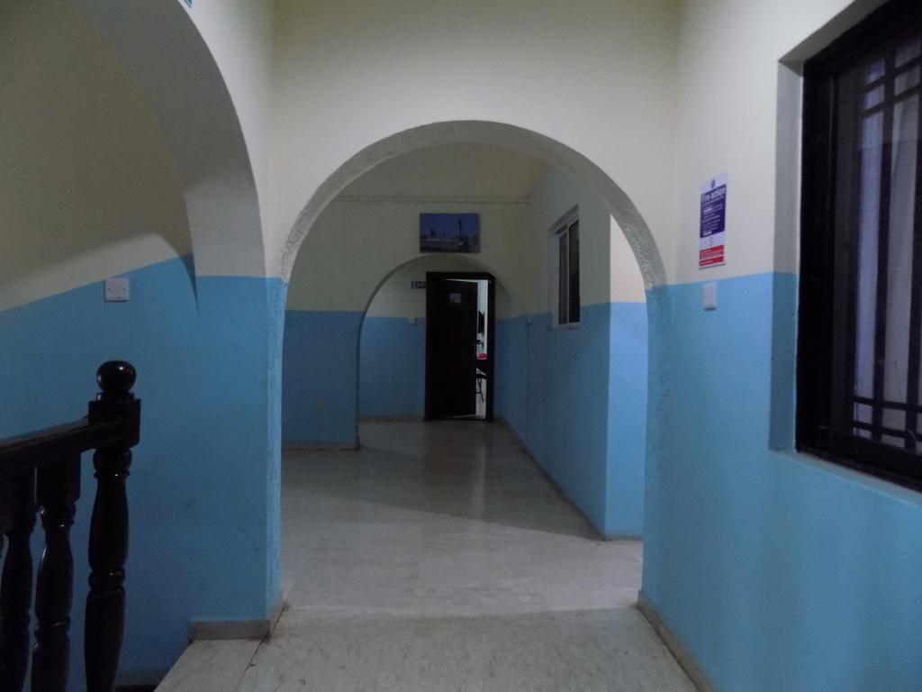 Posh Apartments And Hotel Ikeja Ngoại thất bức ảnh