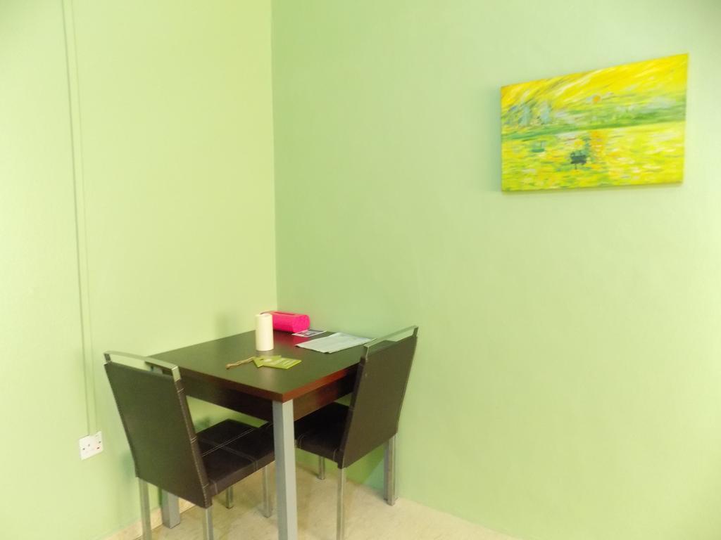 Posh Apartments And Hotel Ikeja Ngoại thất bức ảnh