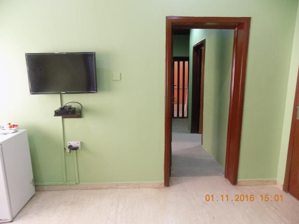 Posh Apartments And Hotel Ikeja Ngoại thất bức ảnh