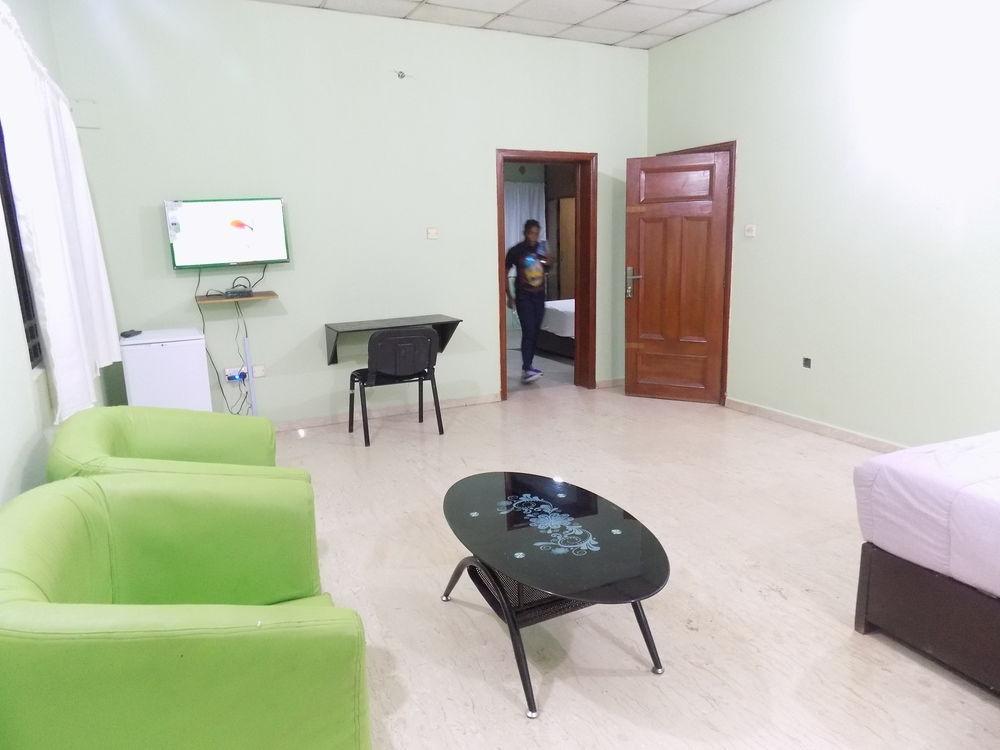 Posh Apartments And Hotel Ikeja Ngoại thất bức ảnh