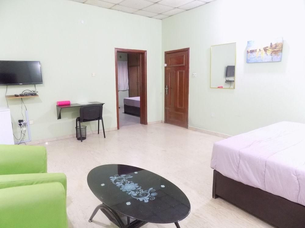 Posh Apartments And Hotel Ikeja Ngoại thất bức ảnh