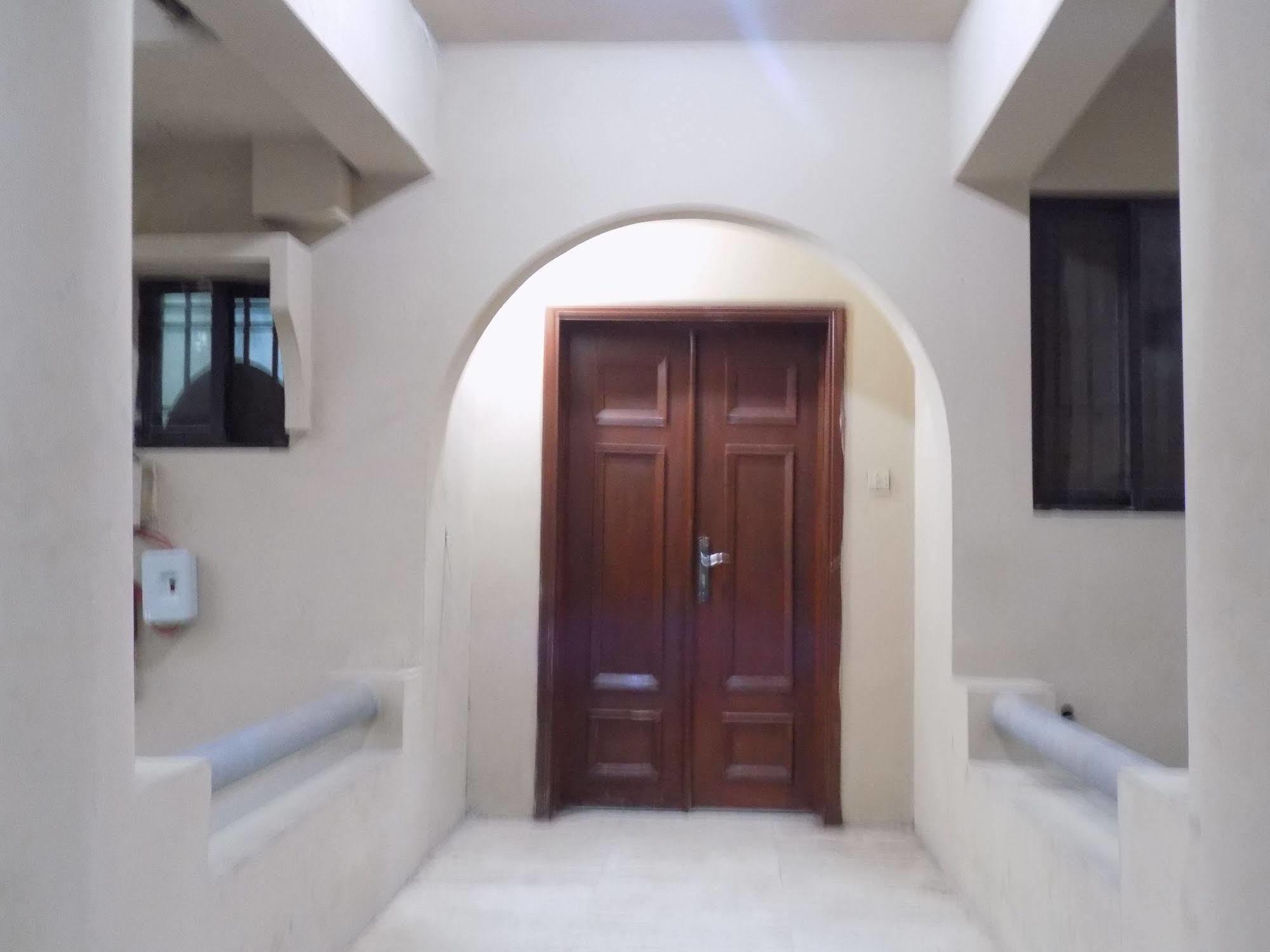 Posh Apartments And Hotel Ikeja Ngoại thất bức ảnh