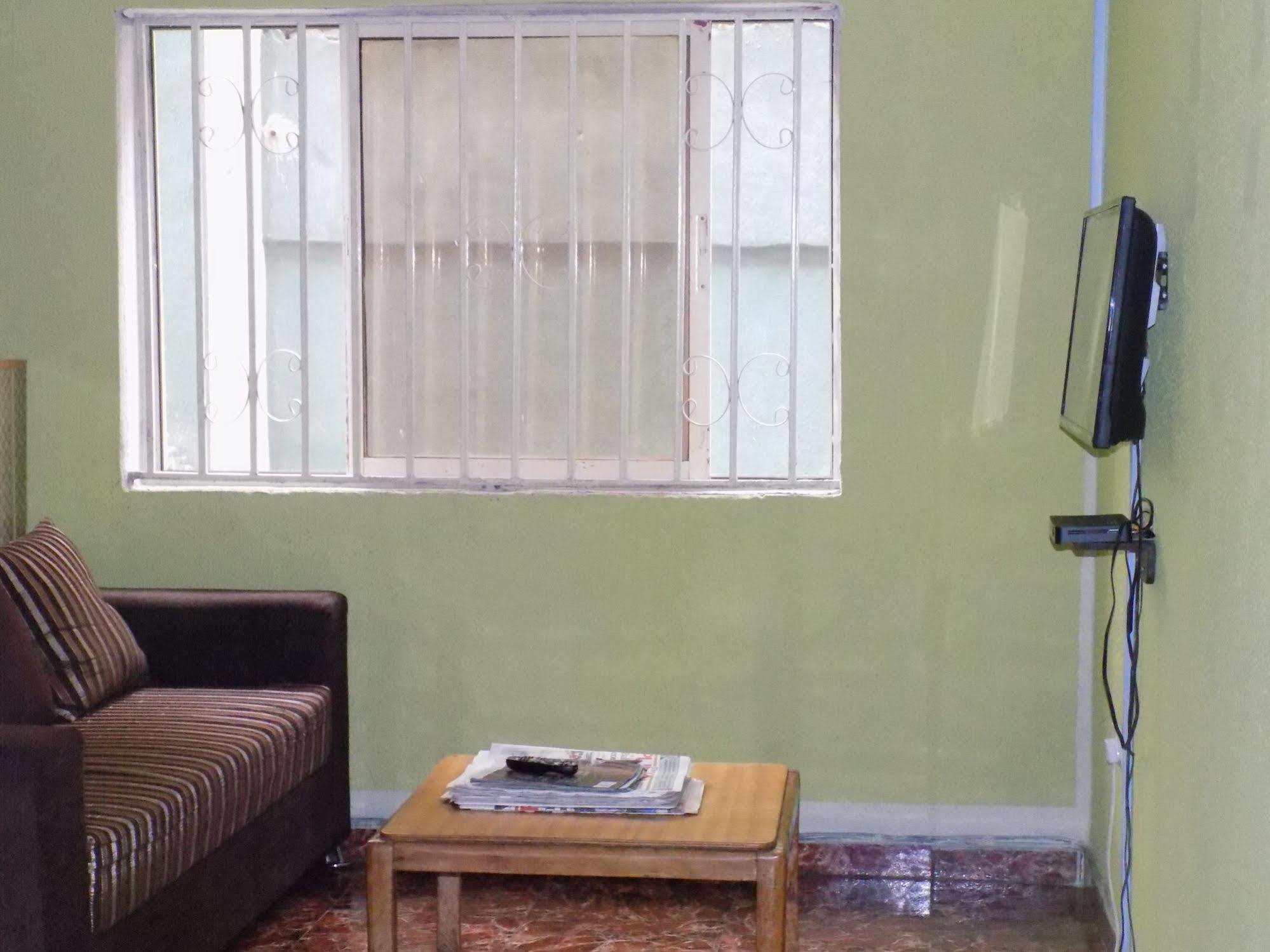 Posh Apartments And Hotel Ikeja Ngoại thất bức ảnh