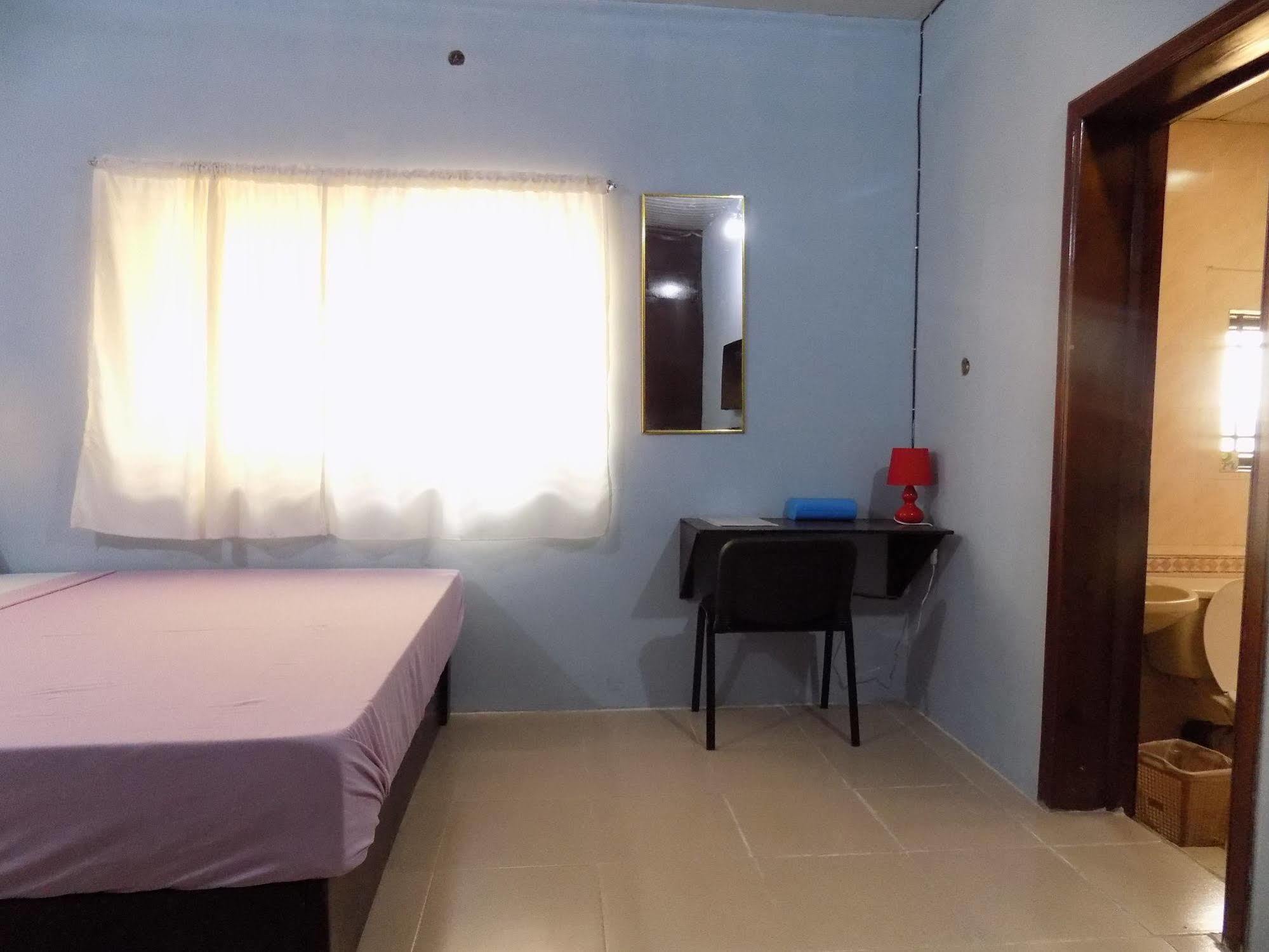 Posh Apartments And Hotel Ikeja Ngoại thất bức ảnh